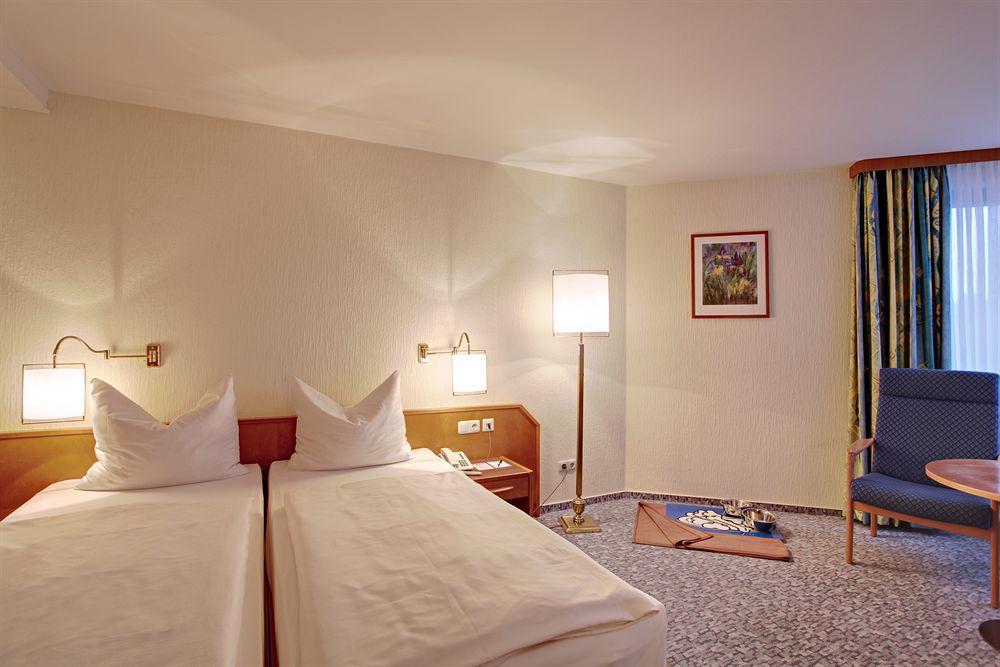 Balladins Superior Hotel Gutsmann Bad Bramstedt Exterior photo